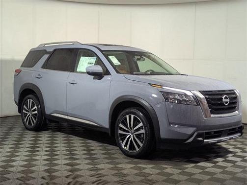 2025 Nissan Pathfinder Platinum 4WD