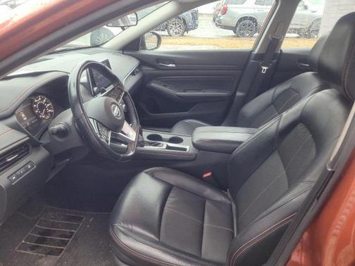 2021 Nissan Altima SR FWD