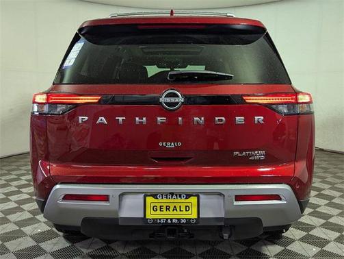 2025 Nissan Pathfinder Platinum 4WD