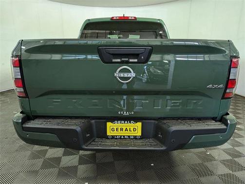 2025 Nissan Frontier SV