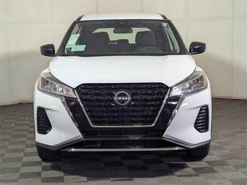 2025 Nissan Kicks S