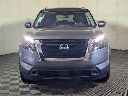 2025 Nissan Pathfinder SV 4WD