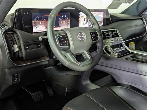 2025 Nissan Armada SL 4WD