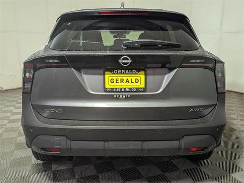 2025 Nissan Kicks SV