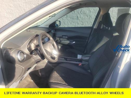 2022 Nissan Kicks SV