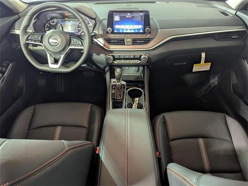 2025 Nissan Altima SR FWD
