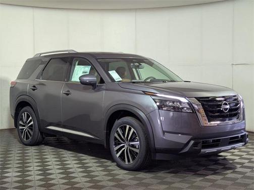 2025 Nissan Pathfinder Platinum 4WD