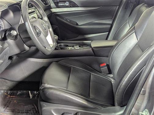 2022 Nissan Maxima SV Xtronic CVT