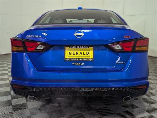 2025 Nissan Altima SR AWD