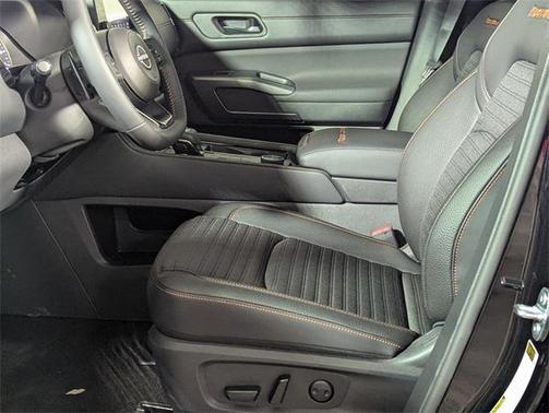 2025 Nissan Pathfinder Rock Creek 4WD