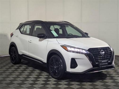 2023 Nissan Kicks SR