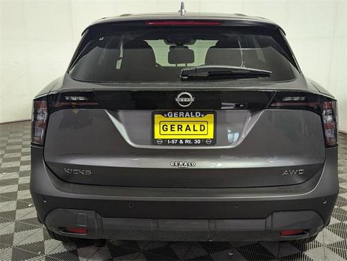 2025 Nissan Kicks SV