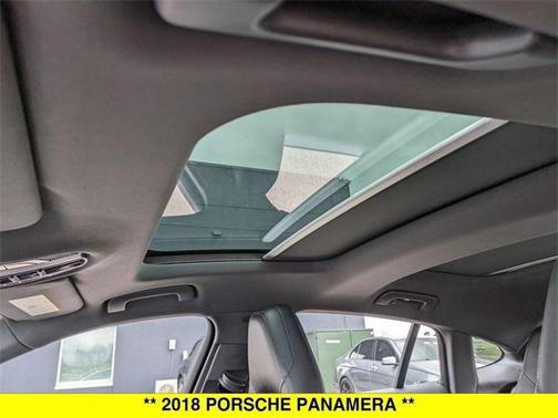 2018 Porsche Panamera 4