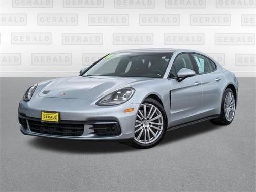 2018 Porsche Panamera 4