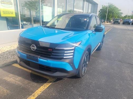 2025 Nissan Kicks SR
