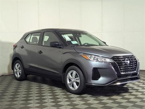 2025 Nissan Kicks S