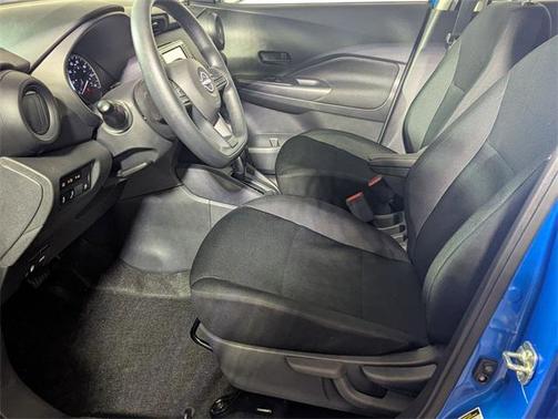 2025 Nissan Kicks S