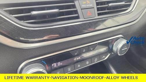 2023 Nissan Altima SR VC-Turbo FWD