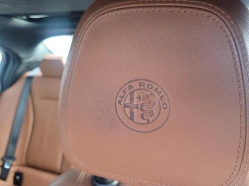 2022 Alfa Romeo Giulia Ti