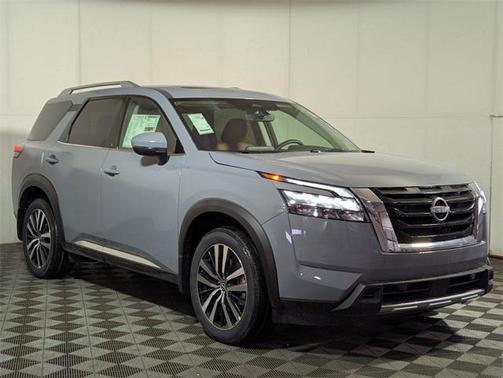 2025 Nissan Pathfinder Platinum 4WD
