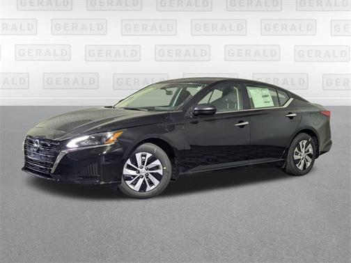 2025 Nissan Altima S FWD