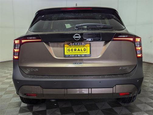 2025 Nissan Kicks SV