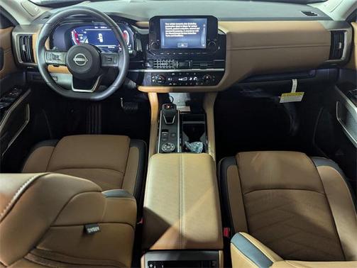 2025 Nissan Pathfinder Platinum 4WD