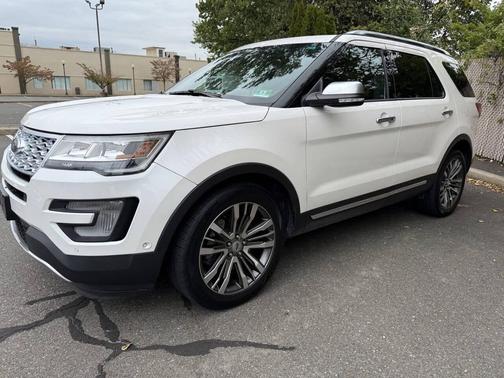 2017 Ford Explorer Platinum