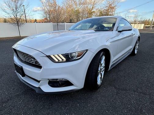 2017 Ford Mustang EcoBoost Premium