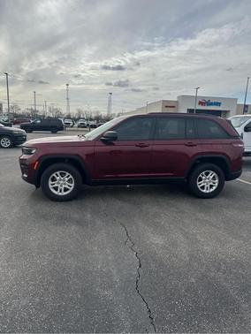 2022 Jeep Grand Cherokee Laredo