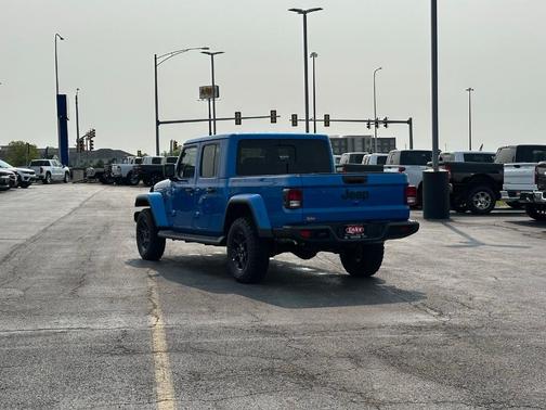 2025 Jeep Gladiator Sport