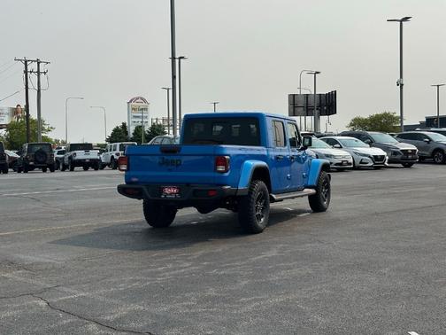 2025 Jeep Gladiator Sport