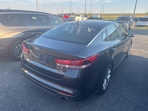 2017 Kia Optima LX