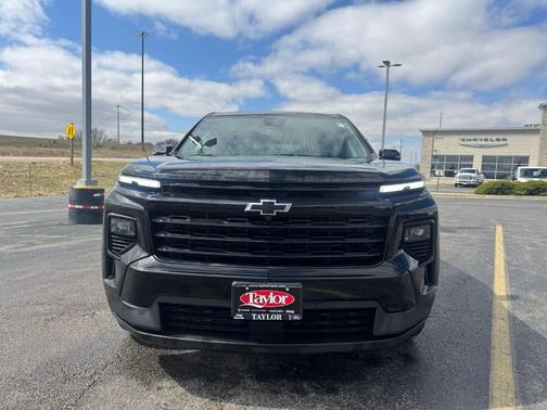 2024 Chevrolet Traverse LS