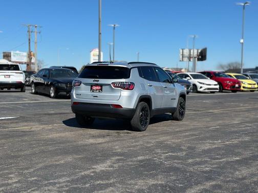 2025 Jeep Compass Latitude