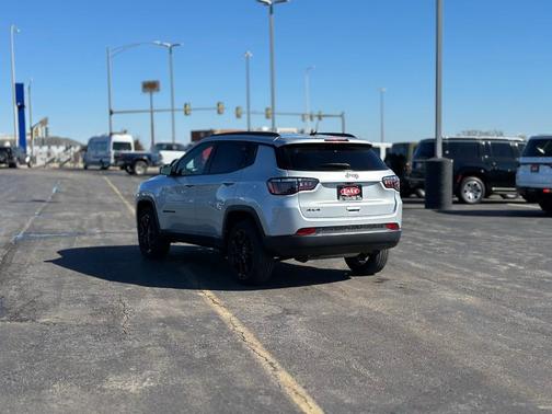 2025 Jeep Compass Latitude