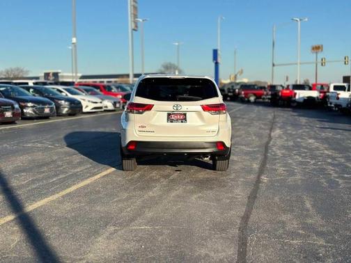 2019 Toyota Highlander LE Plus