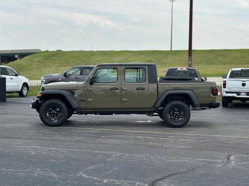 2025 Jeep Gladiator Sport