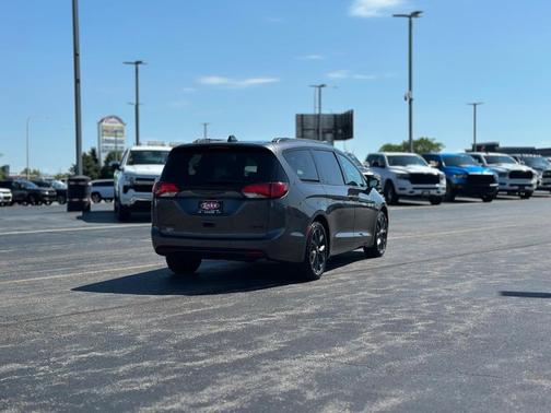 2019 Chrysler Pacifica Limited