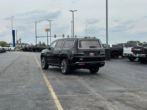 2023 Jeep Grand Wagoneer Series III