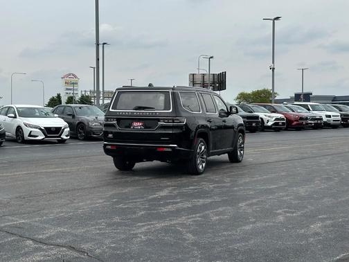 2023 Jeep Grand Wagoneer Series III