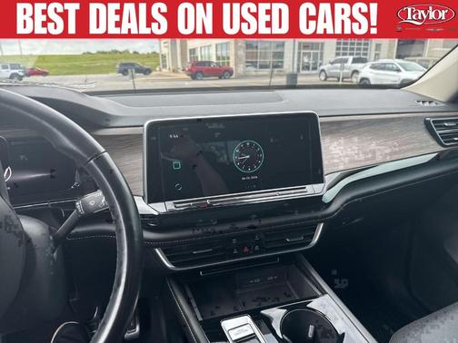 Silver Bird Metallic 2024 Volkswagen Atlas 2.0T SEL Premium R-Line