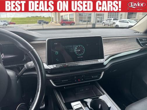 Silver Bird Metallic 2024 Volkswagen Atlas 2.0T SEL Premium R-Line