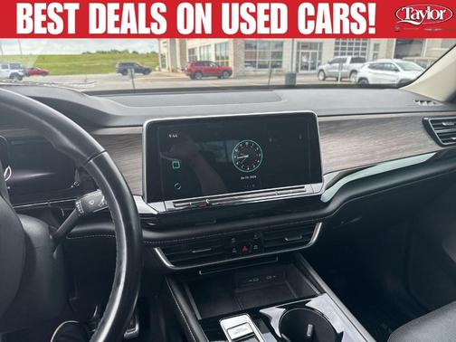 Silver Bird Metallic 2024 Volkswagen Atlas 2.0T SEL Premium R-Line