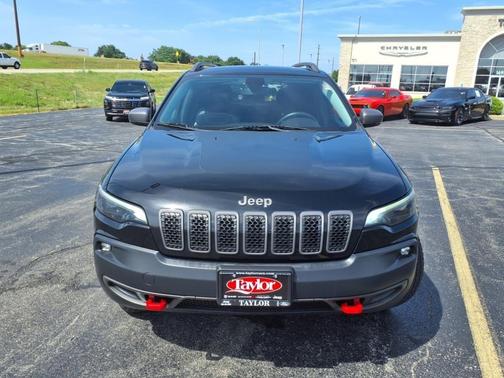 2019 Jeep Cherokee Trailhawk