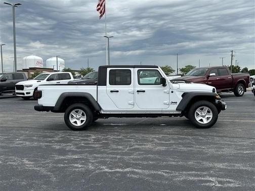 2023 Jeep Gladiator Sport