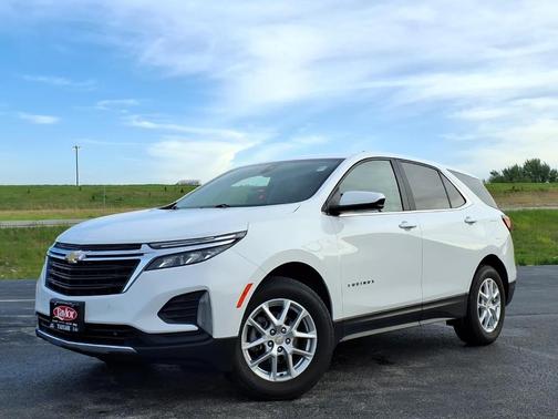 Summit White 2023 Chevrolet Equinox 2LT