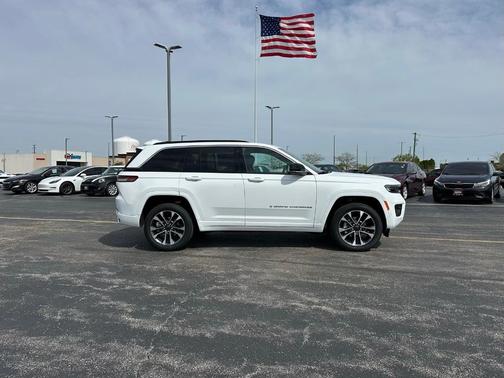2025 Jeep Grand Cherokee Overland