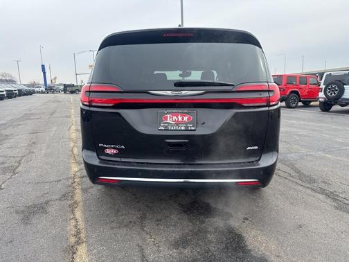 2021 Chrysler Pacifica Touring