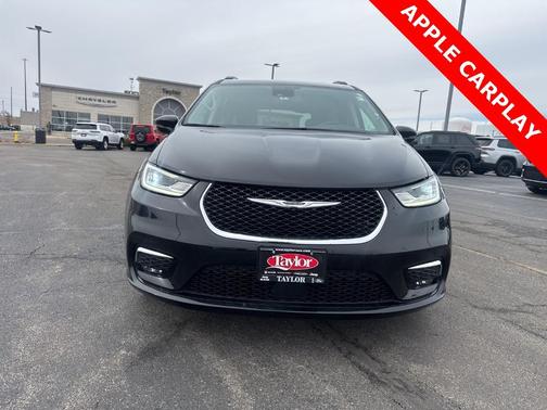 2021 Chrysler Pacifica Touring